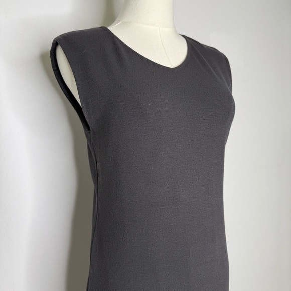 Vince High V-Neck Sheath Dress in Grey Size 2 - Picture 2 of 10